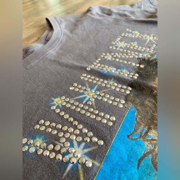 Whitney Houston “I’m Every Woman” Tee 🎙️ - Picture 3 of 5